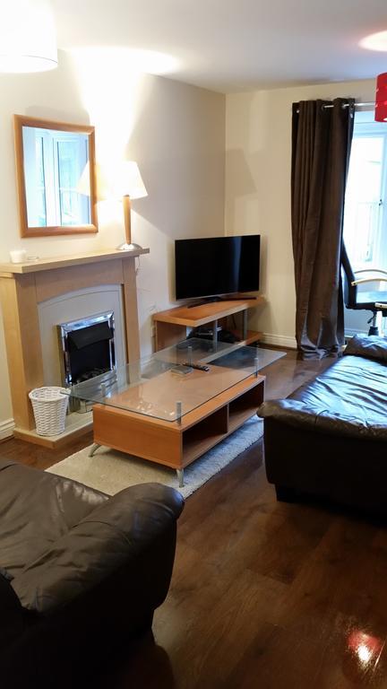 Livingston Ideal Commuter House エクステリア 写真