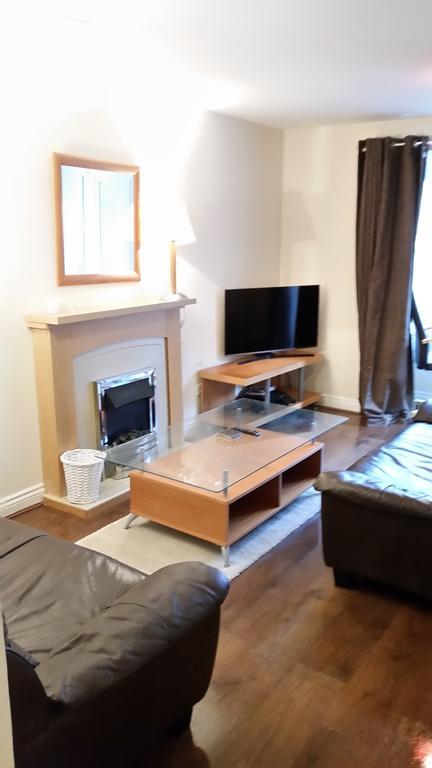 Livingston Ideal Commuter House エクステリア 写真